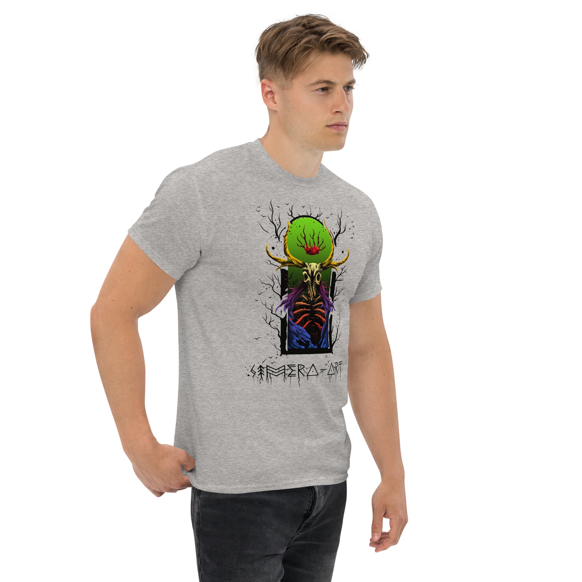 Las mangas y el ajuste clásico aseguran un estilo limpio y cómodo, ideal para combinar con cualquier outfit casual.