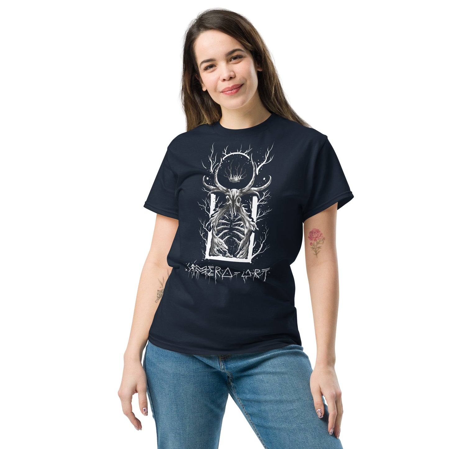 Explora la mitología celta con esta camiseta unisex de Cernunno, diseñada por Símera-Art. Arte exclusivo, estilo único. ¡Compra ahora!