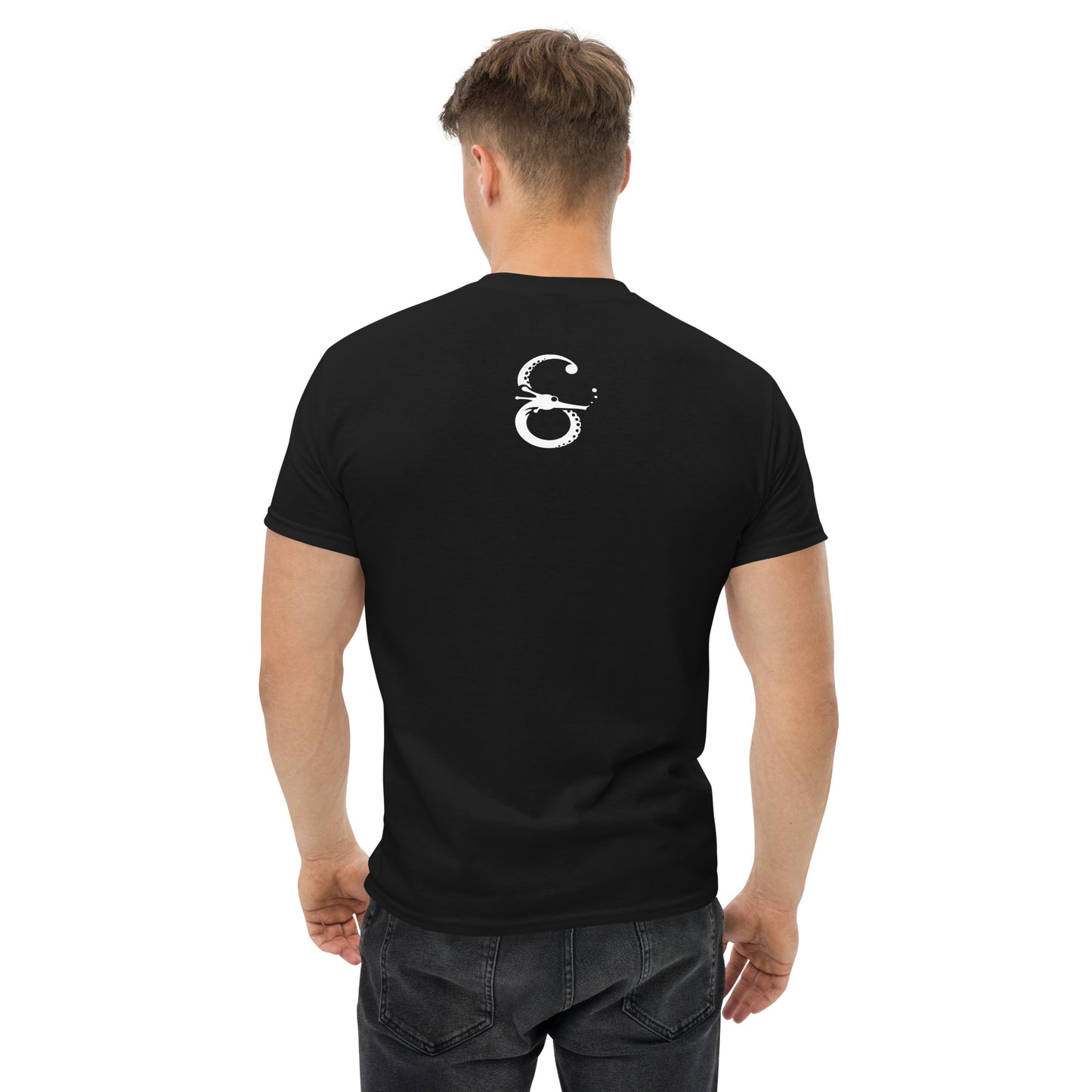 Colección Símera-Art. Camiseta Cernunno: comodidad, diseño exclusivo y la esencia de un dios mitológico. ¡Descúbrela ahora!
