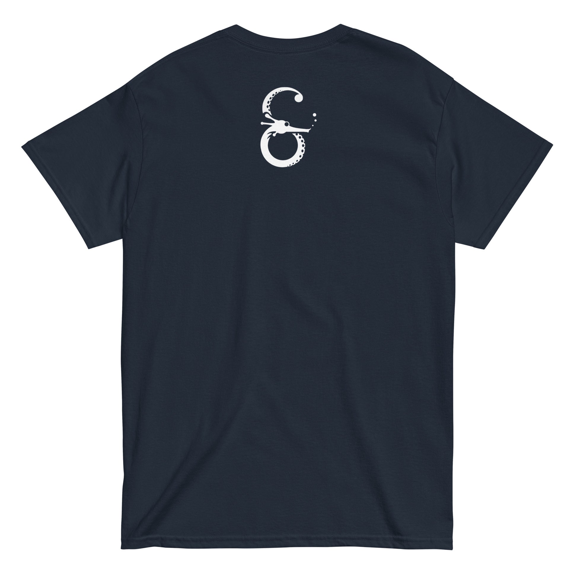 Símera-Art. Un diseño limpio y minimalista en la parte trasera que equilibra el impacto visual del frente. Perfecta para combinar con estilos modernos y casuales.